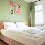 Ruhiges & Modernes 5-personen Mit Boxspringbetten, Smart-tv, Wlan Und Balkon Apartament