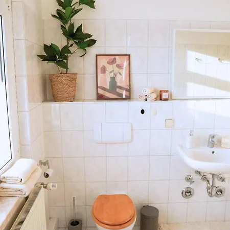 アパート Ruhiges & Modernes 5-personen Mit Boxspringbetten, Smart-tv, Wlan Und Balkon