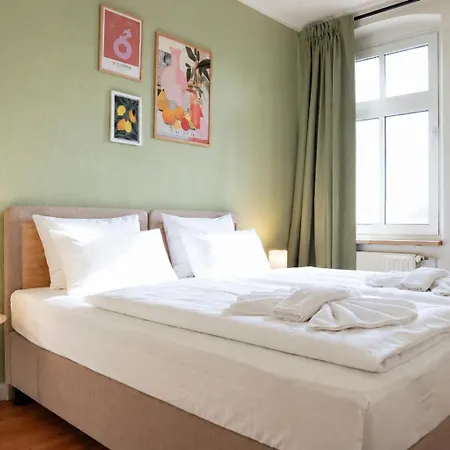 Ruhiges & Modernes 5-personen Mit Boxspringbetten, Smart-tv, Wlan Und Balkon شقة