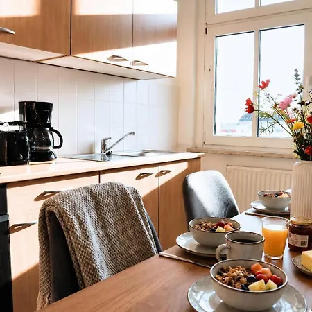شقة Ruhiges & Modernes 5-personen Mit Boxspringbetten, Smart-tv, Wlan Und Balkon