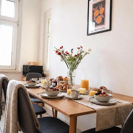 Ruhiges & Modernes 5-personen Mit Boxspringbetten, Smart-tv, Wlan Und Balkon شقة ماغديبورغ