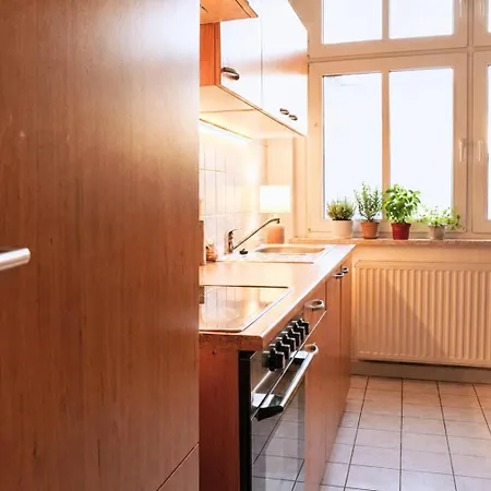 شقة Ruhiges & Modernes 5-personen Mit Boxspringbetten, Smart-tv, Wlan Und Balkon ماغديبورغ
