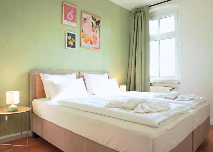 Ruhiges&modernes 5-personen Mit Boxspringbetten, Smart-tv, Wlan Und Balkon Apartment